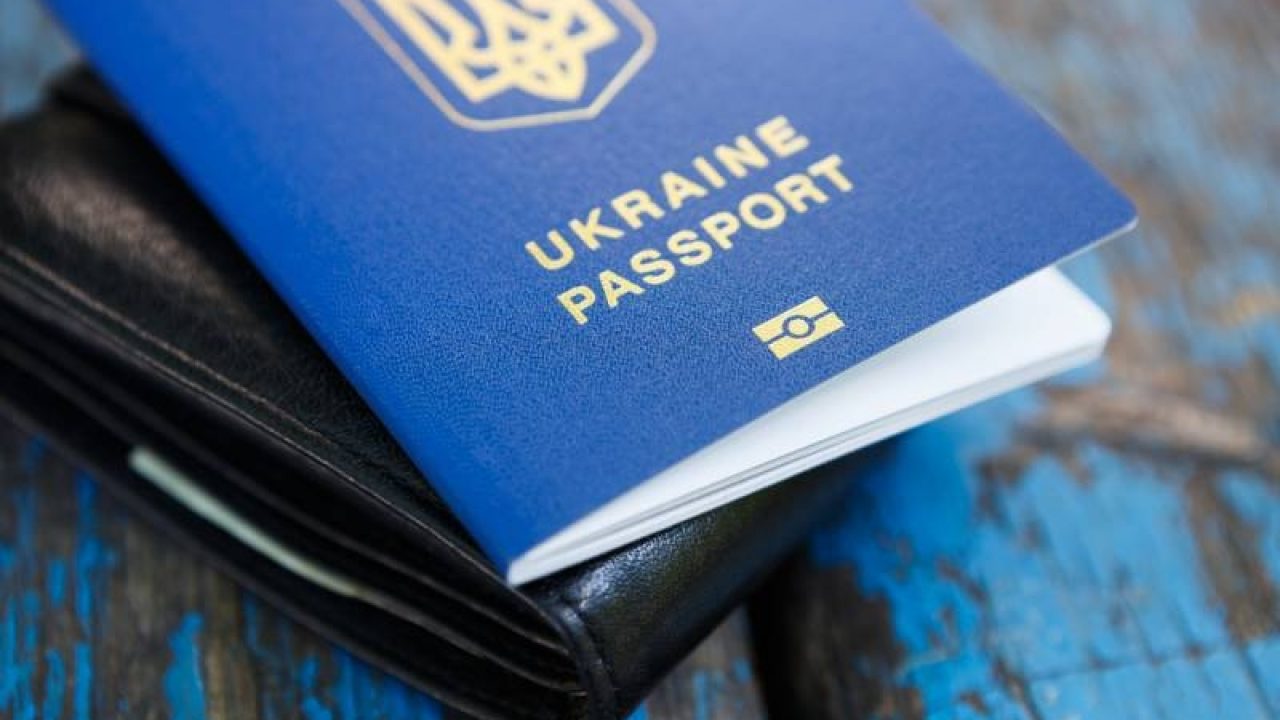 Влада вже через рік знатиме, хто і скільки заробив за кордоном Влада вже через рік знатиме, хто і скільки заробив за кордоном