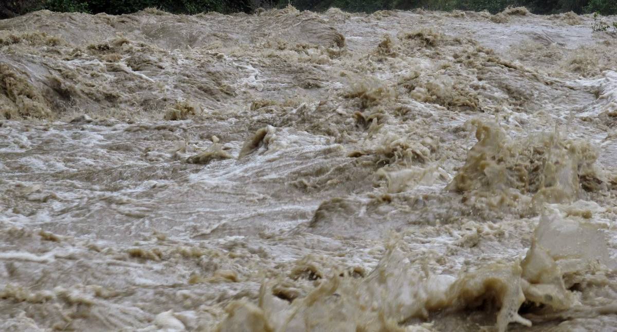 Закарпатців попереджають про підвищення рівнів води на річках Закарпатців попереджають про підвищення рівнів води на річках