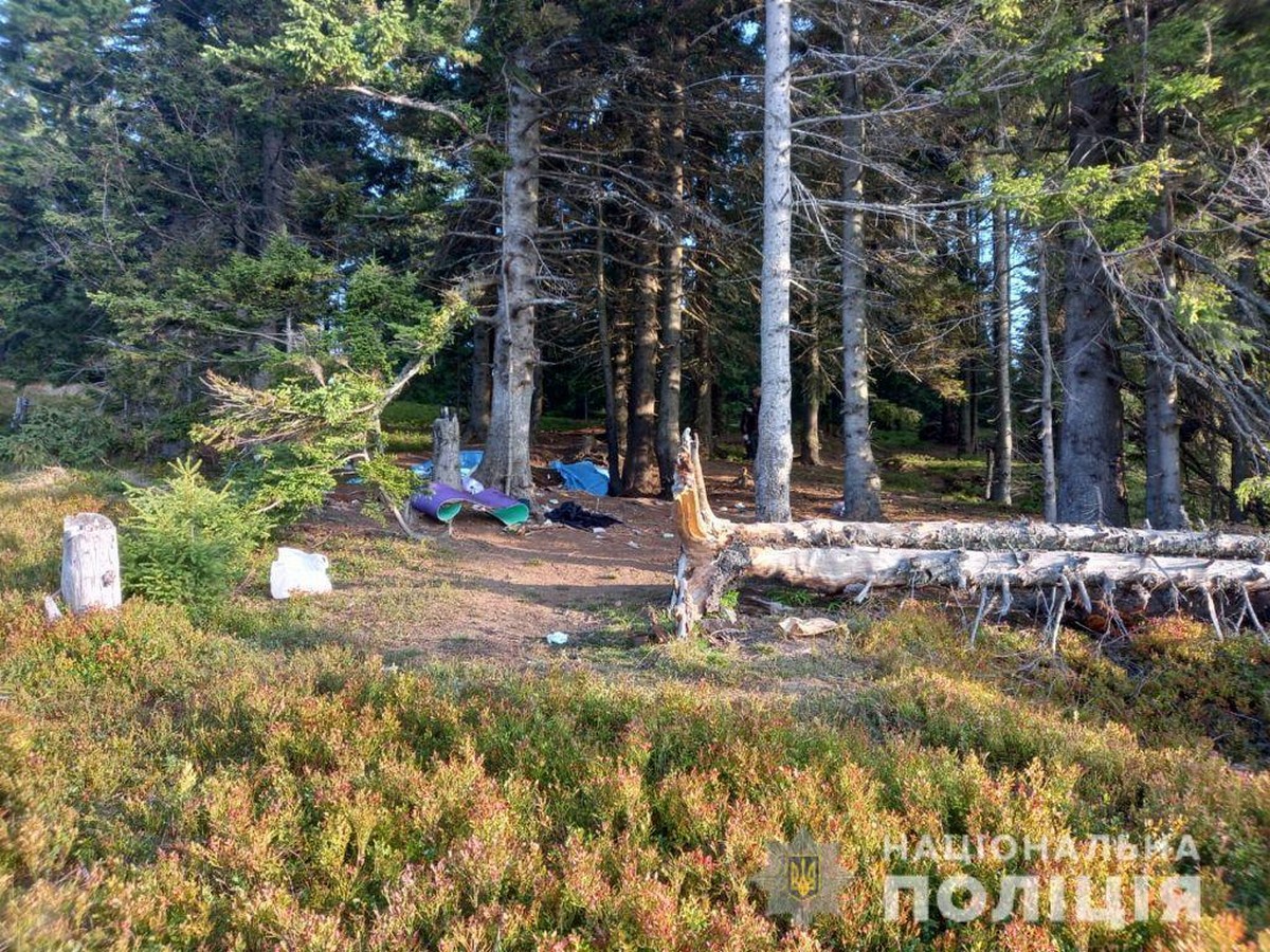 На одне око повинна бачити: жінку, яка постраждала внаслідок вибуху в горах, прооперували На одне око повинна бачити: жінку, яка постраждала внаслідок вибуху в горах, прооперували