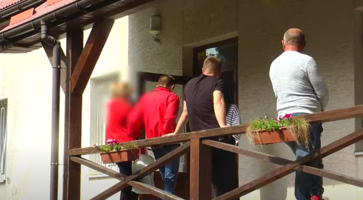 Групове зґвалтування зняли на відео і оприлюднили в соцмережі: подробиці шокуючого злочину Групове зґвалтування зняли на відео і оприлюднили в соцмережі: подробиці злочину