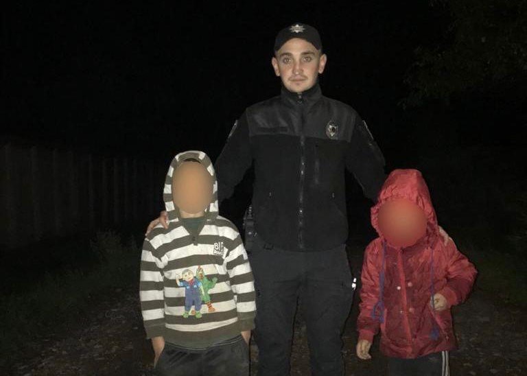 В одному із селищ області двоє дітей пішли гуляти, однак додому так і не повернулися В одному із селищ області двоє дітей пішли гуляти, однак додому так і не повернулися