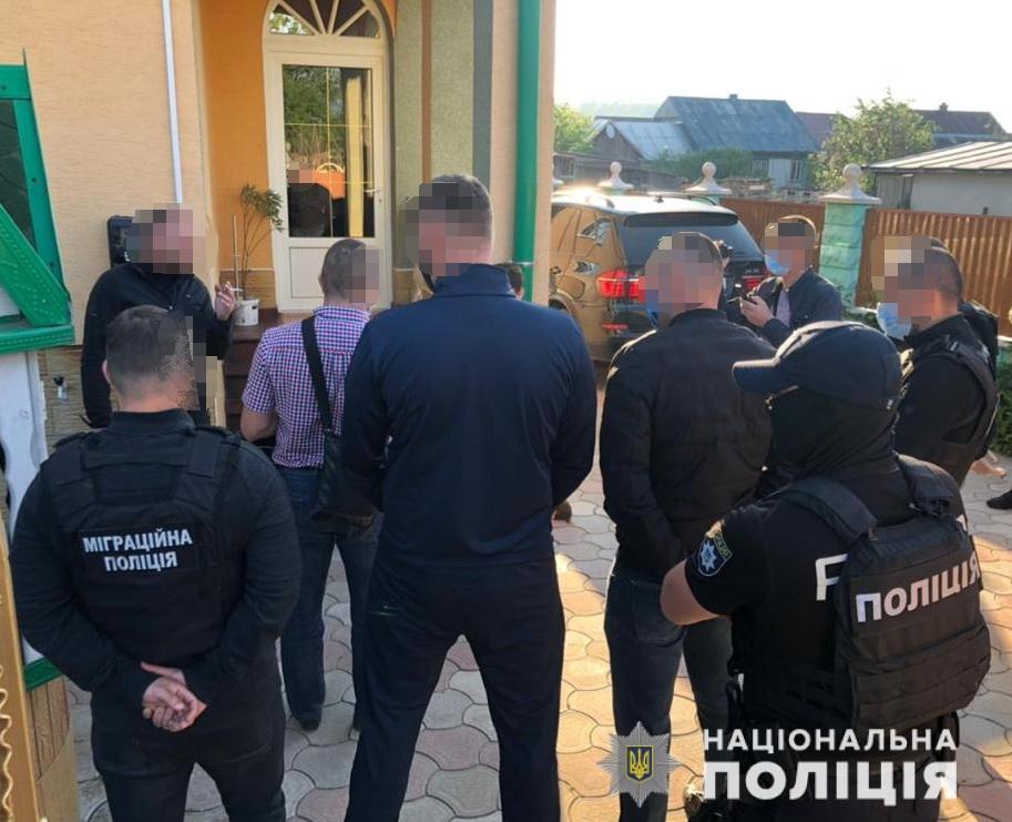 Перед судом постане група зловмисників, які незаконно переправляли нелегалів до ЄС Перед судом постане група зловмисників, які незаконно переправляли нелегалів до ЄС