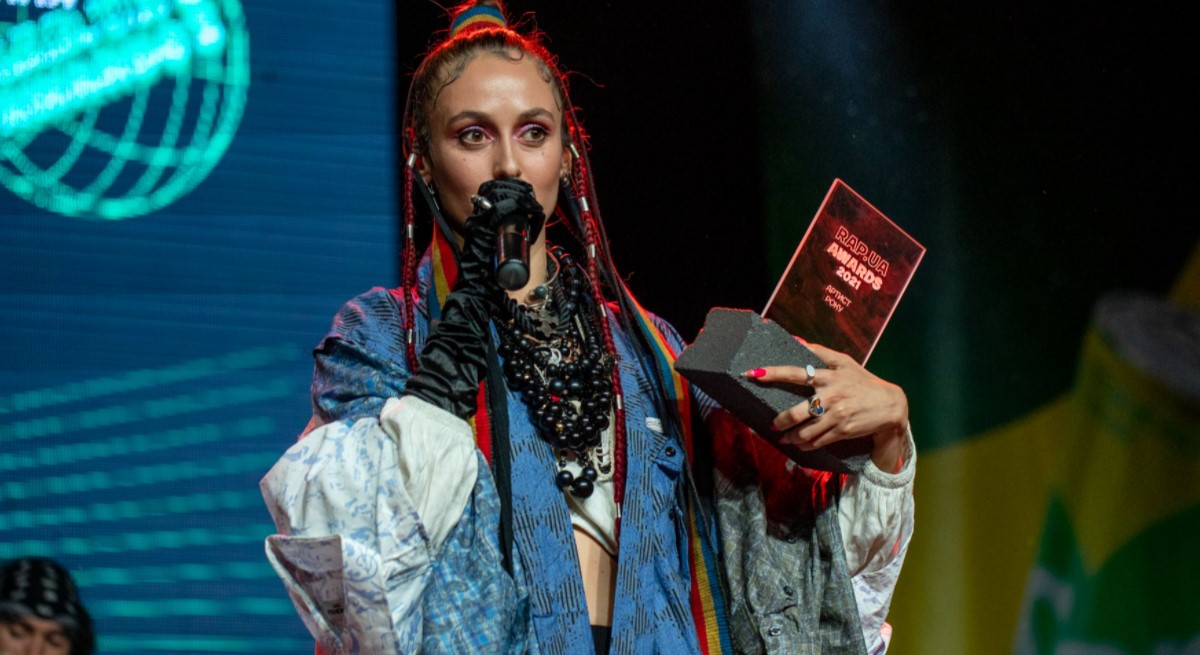 Закарпатка стала артисткою року за версією "Rap.ua Awards" Закарпатка стала артисткою року за версією "Rap.ua Awards"