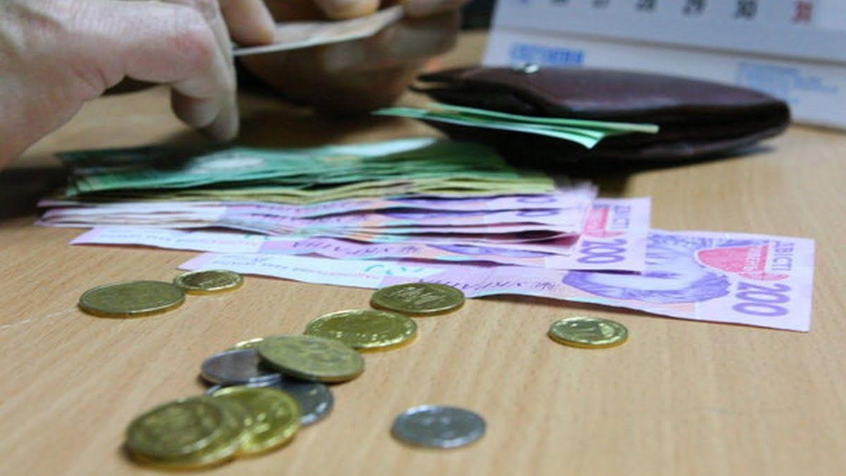 Щомісячні доплати: Мінсоцполітики анонсувало підвищення пенсій Щомісячні доплати: Мінсоцполітики анонсувало підвищення пенсій