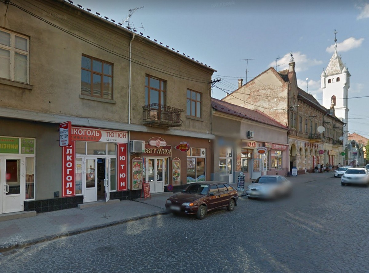 Із наступного року паркування на центральних вулицях Мукачева буде платним Із наступного року паркування на центральних вулицях Мукачева буде платним