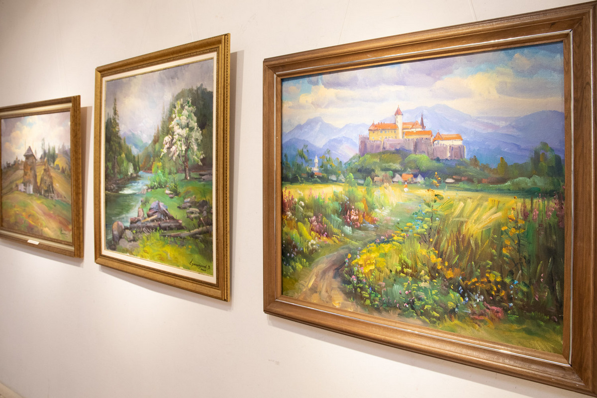 У галереї "Ужгород" відкрили виставку народного художника України Василя Свалявчика
