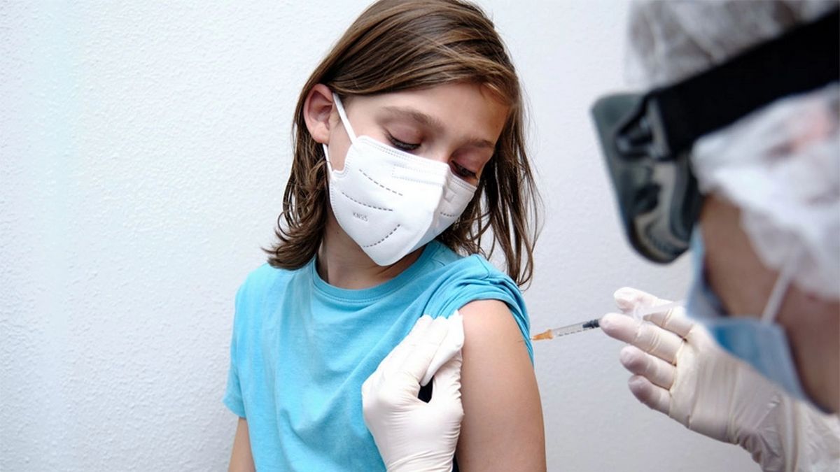 В Україні дозволили вакцинувати дітей від коронавірусу