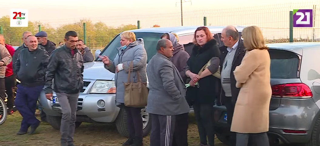 Сутичка між дітьми переросла у масову бійку дорослих Сутичка між дітьми переросла у масову бійку дорослих
