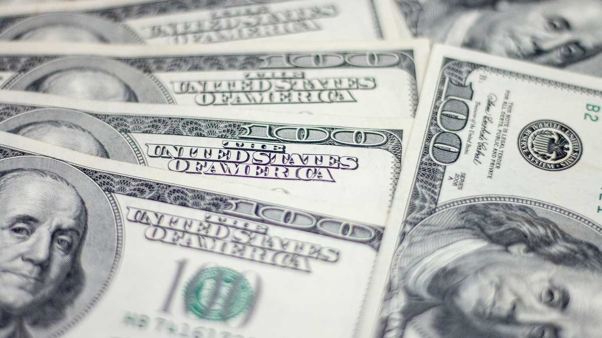 Курс долара різко розвернувся: скільки коштує валюта в обмінниках