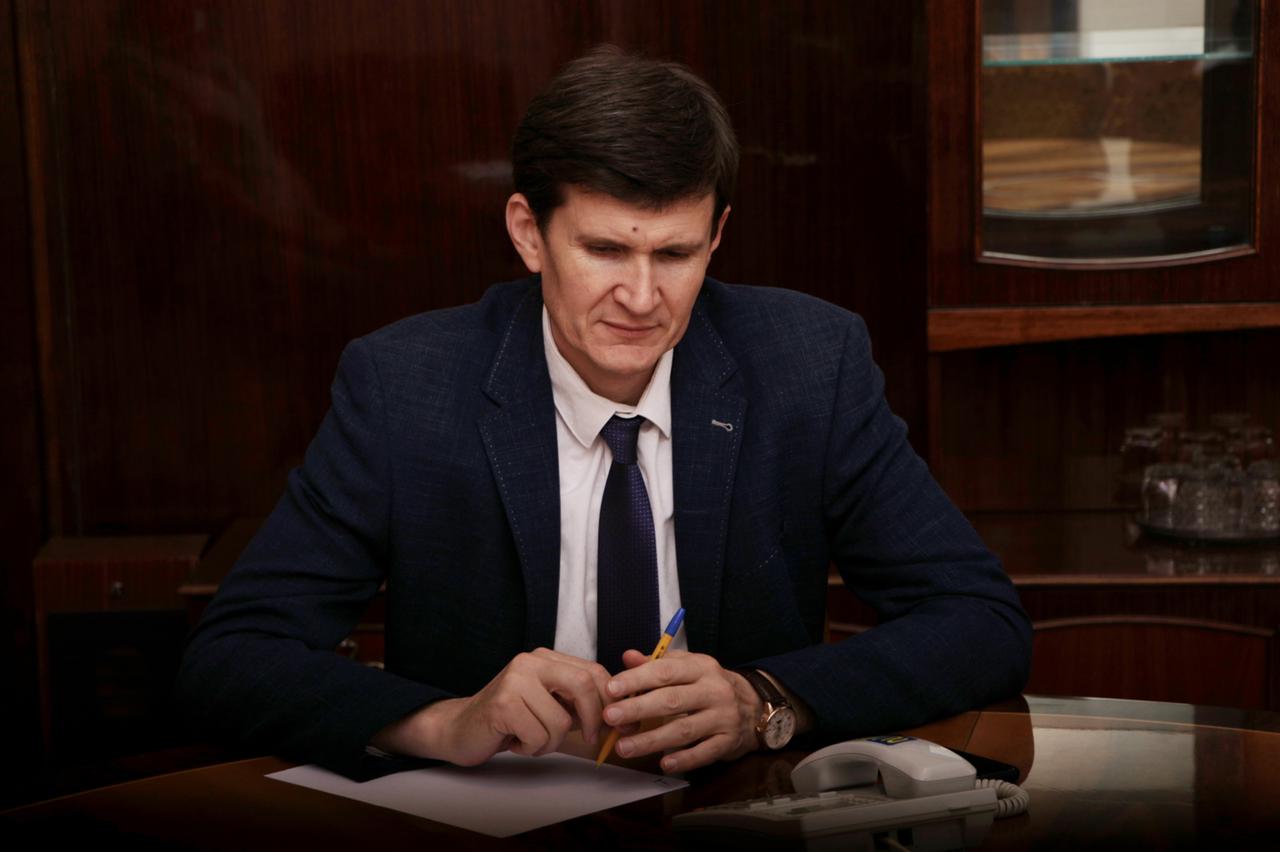 Зеленський призначив виконуючого обов’язки голови Закарпатської ОДА Зеленський призначив виконуючого обов’язки голови Закарпатської ОДА