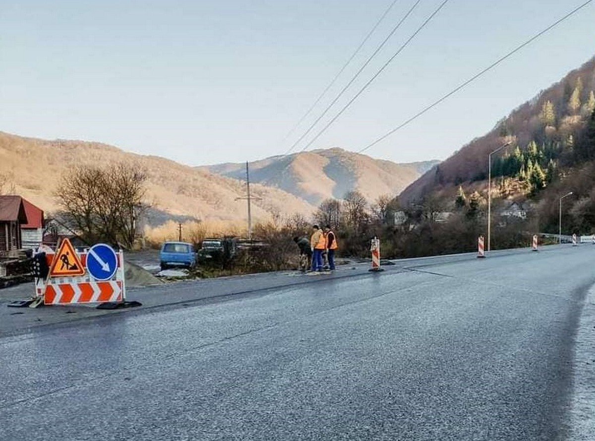 На Закарпатті закінчується ремонт дороги Долина–Хуст