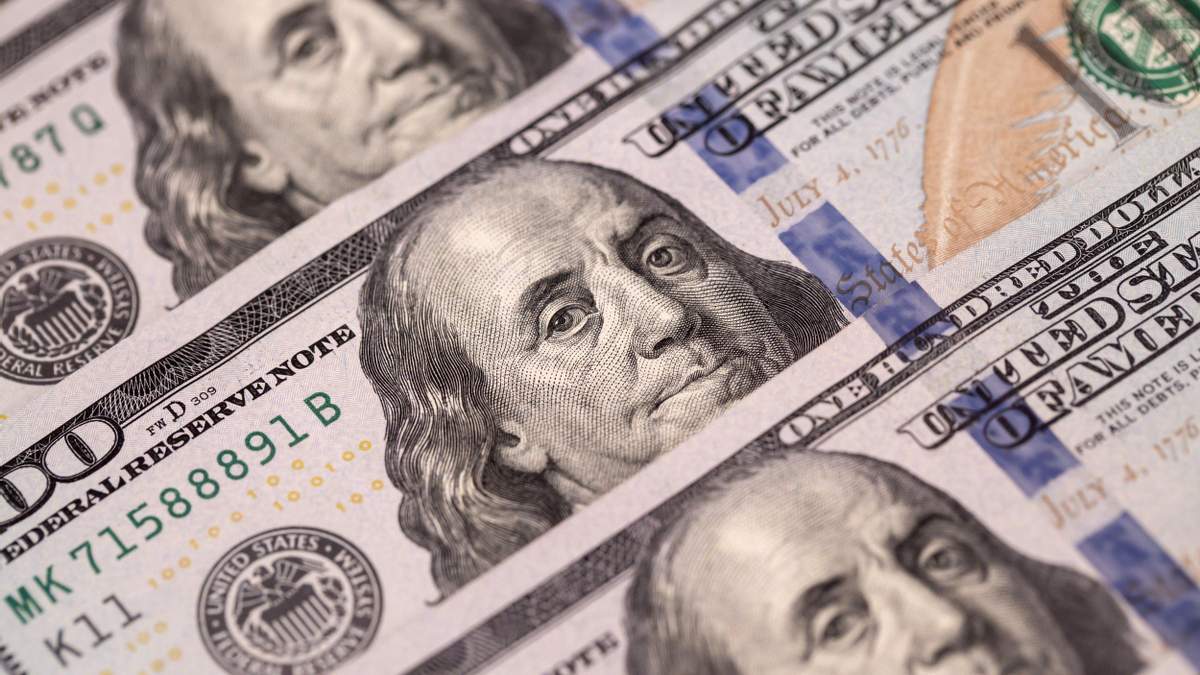 Курс долара стрибнув вгору: НБУ оприлюднив курс валют