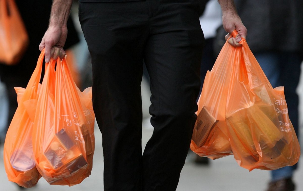 В Україні встановили фіксовану ціну на пластикові пакети
