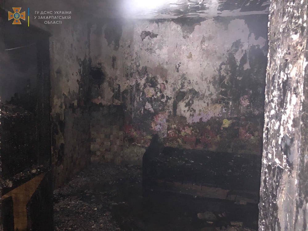 Пожежа в Мукачеві: у будинку на момент займання перебували троє дорослих та шестеро дітей