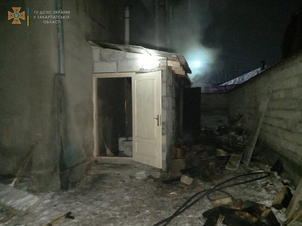 У Мукачеві на території пекарні трапилась пожежа