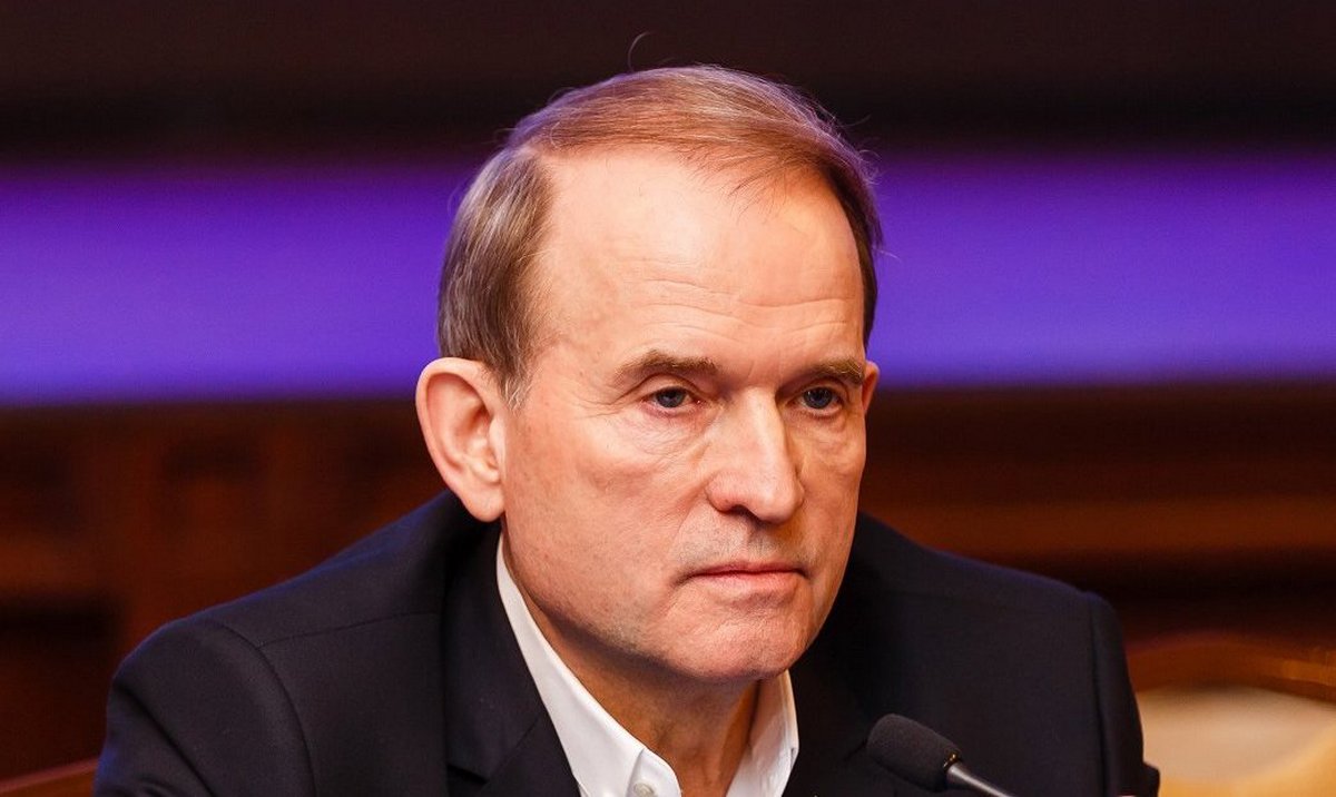 Суд дозволив арештувати кума Путіна Віктора Медведчука Суд дозволив арештувати кума Путіна Віктора Медведчука