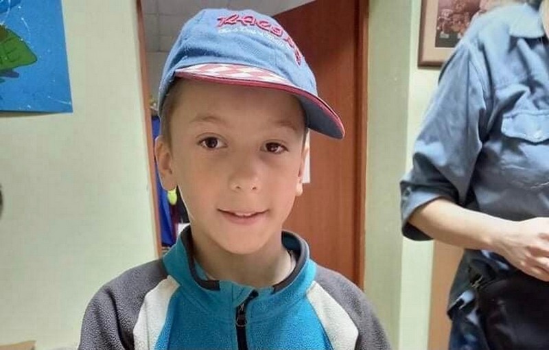 10-річний ужгородець віддав закрапатським військовим свої заощадження