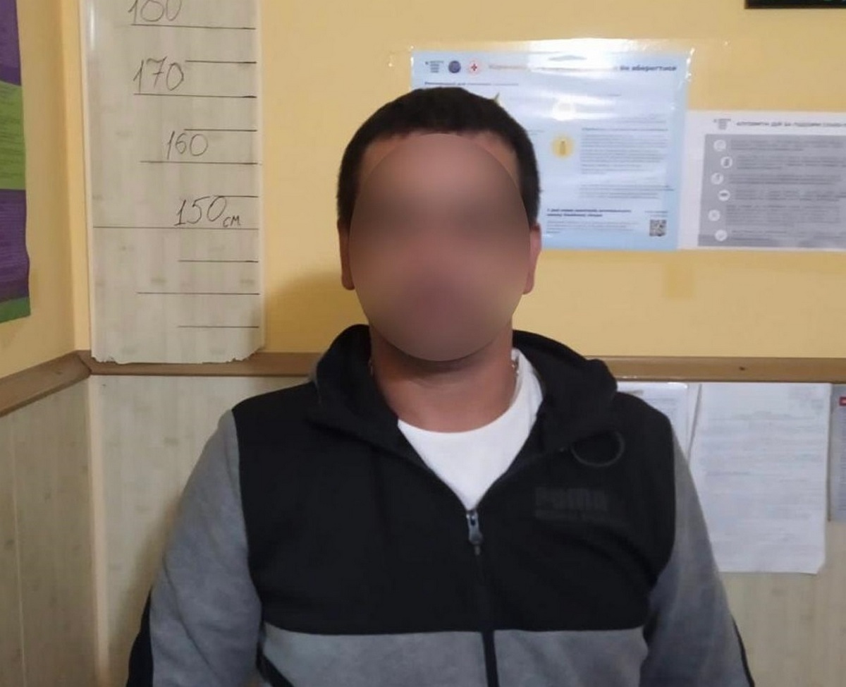 Мікроавтобус закарпатця нахабно обікрали Мікроавтобус закарпатця нахабно обікрали