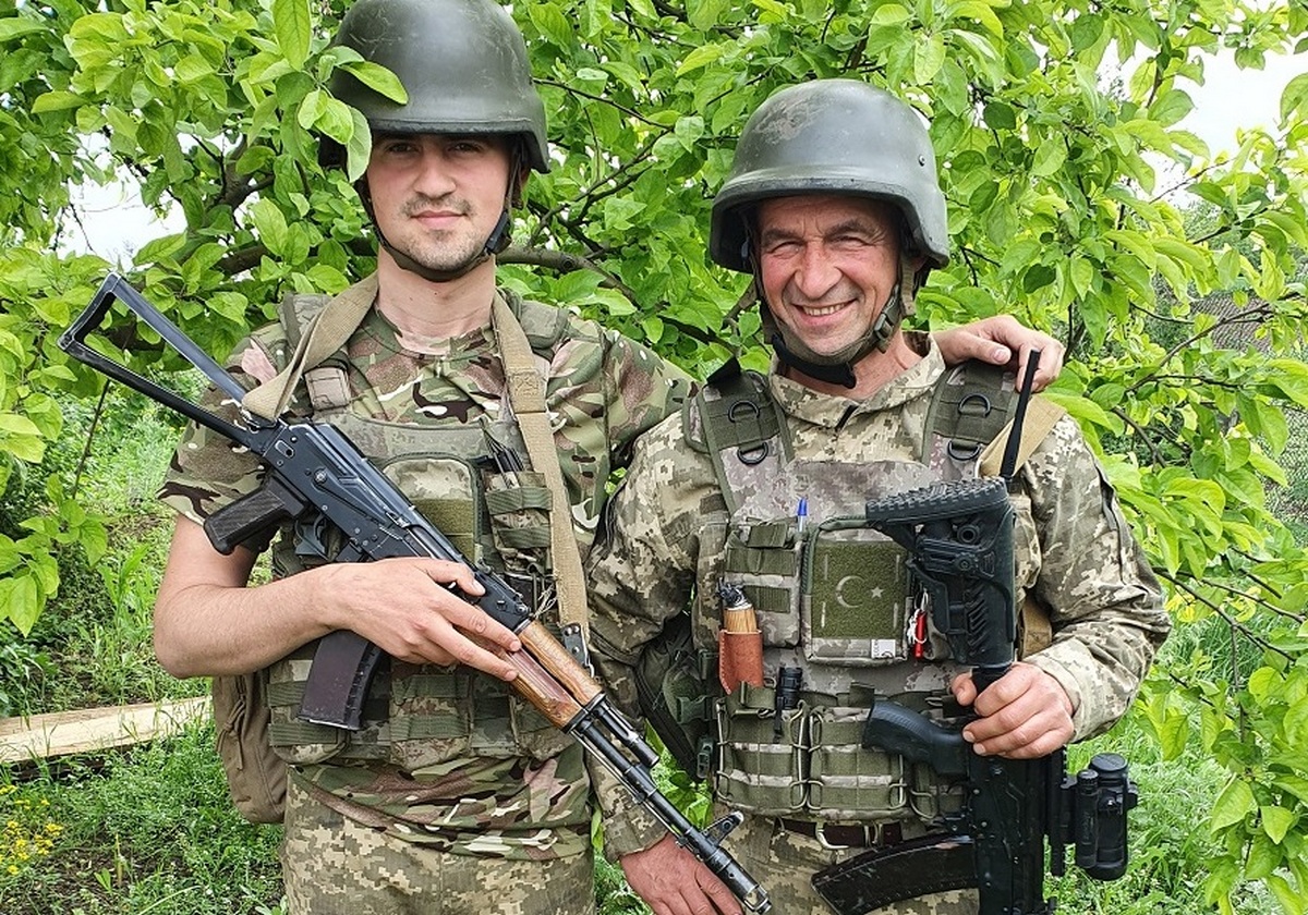 128-ма бригада розповіла про чоловіка, який разом із 2 синами захищає Україну