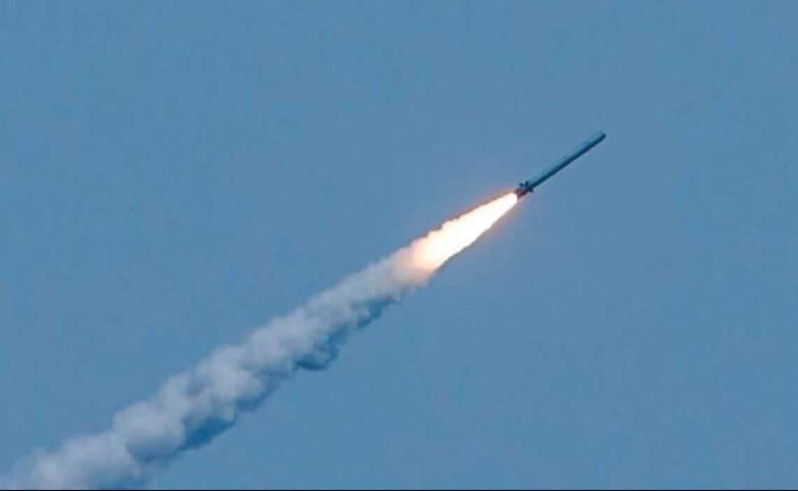 росія запустила 7 ракет по Дніпропетровщині, 6 з них – збито