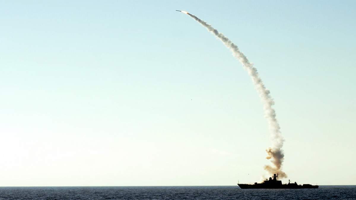Ворог тримає напоготові чотири носії крилатих ракет морського базування типу "Калібр"