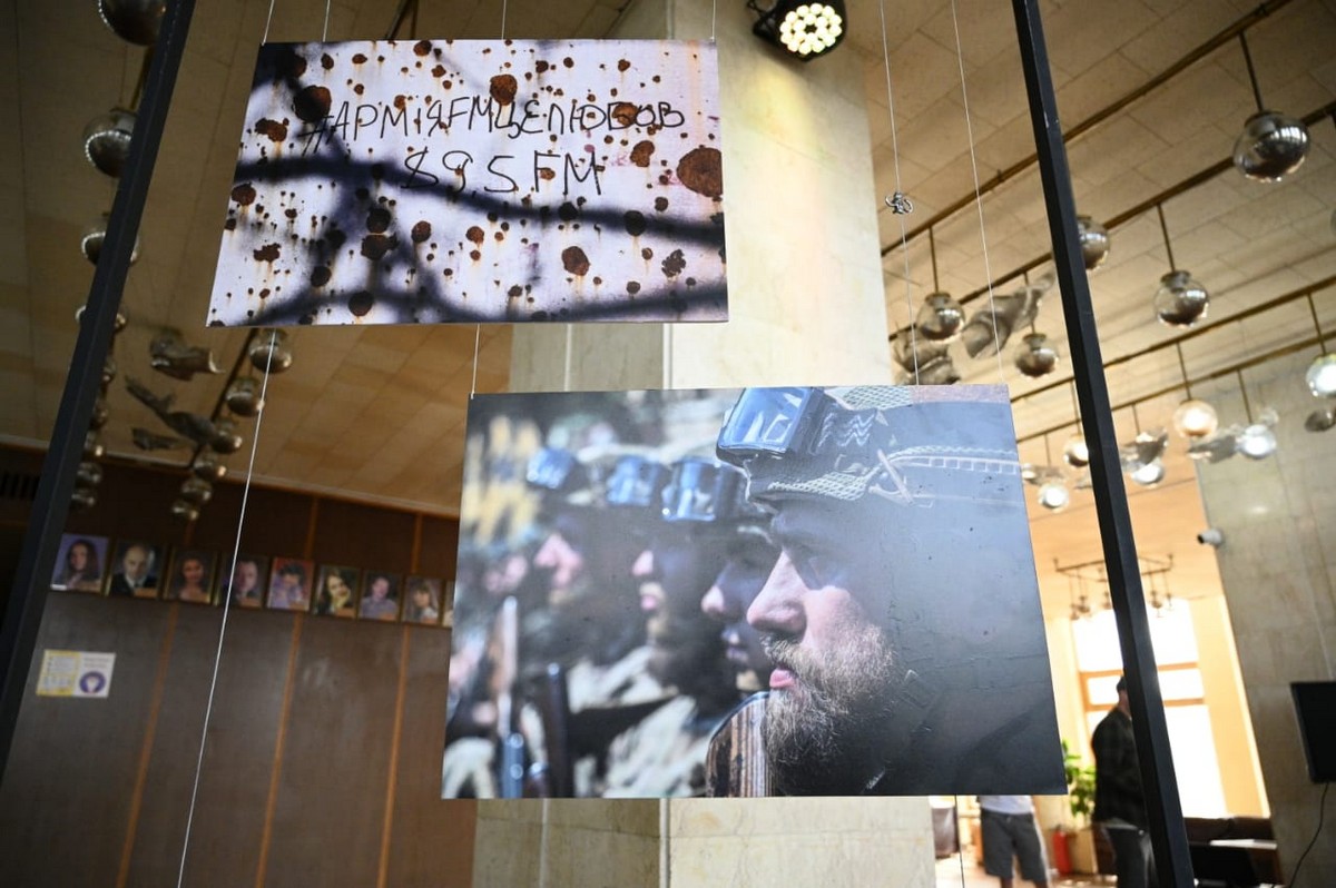 «Літопис російсько-української війни»: в Ужгороді відкрили військову фотовиставку