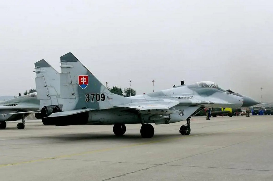 Чехія погодилася захищати небо Словаччини. Тепер Україна може отримати винищувачі МіГ-29