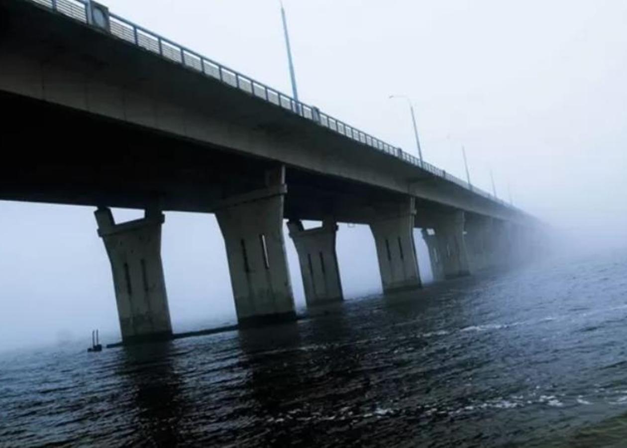 Офіційно: ЗСУ вдарили по Антонівському та Каховському мостах