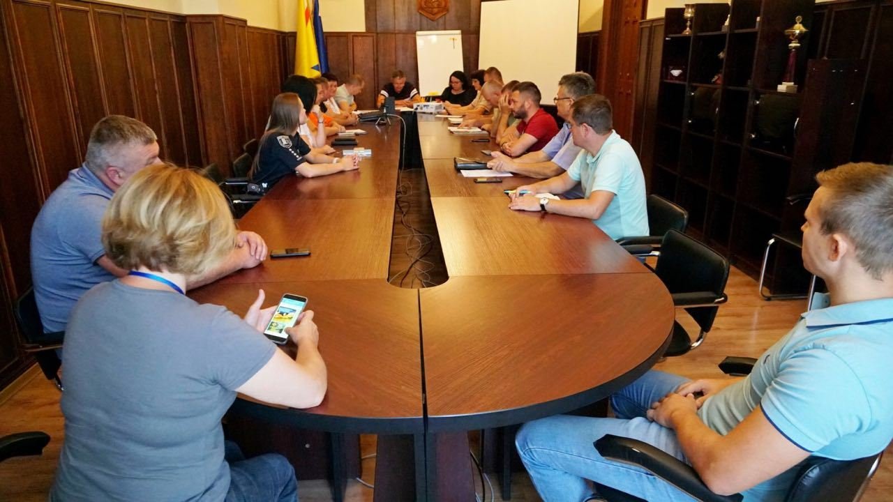 Громадянам рекомендують не купатись та не ловити рибу в Латориці: в чому причина Громадянам рекомендують не купатись та не ловити рибу в Латориці: в чому причина