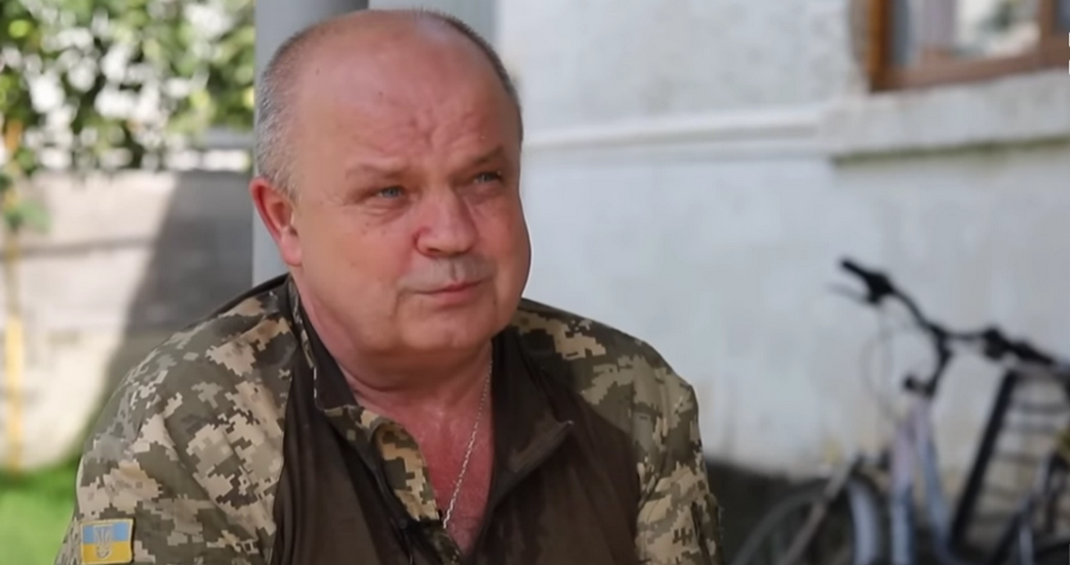 Закарпатець, який воював без ніг, повернувся із фронту у рідне село Закарпатець, який воював без ніг, повернувся із фронту у рідне село