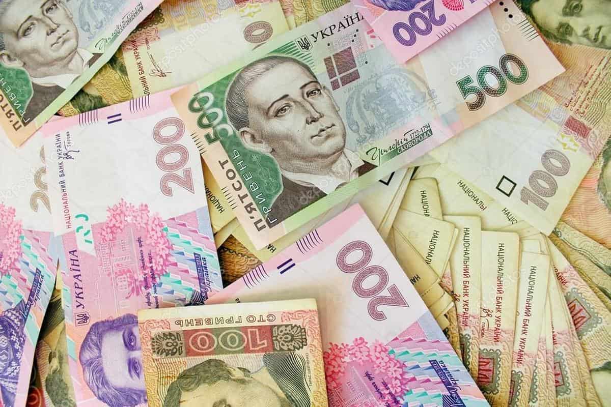 Частина українців, які повертаються з-за кордону, отримають виплати у розмірі 18 тисяч гривень