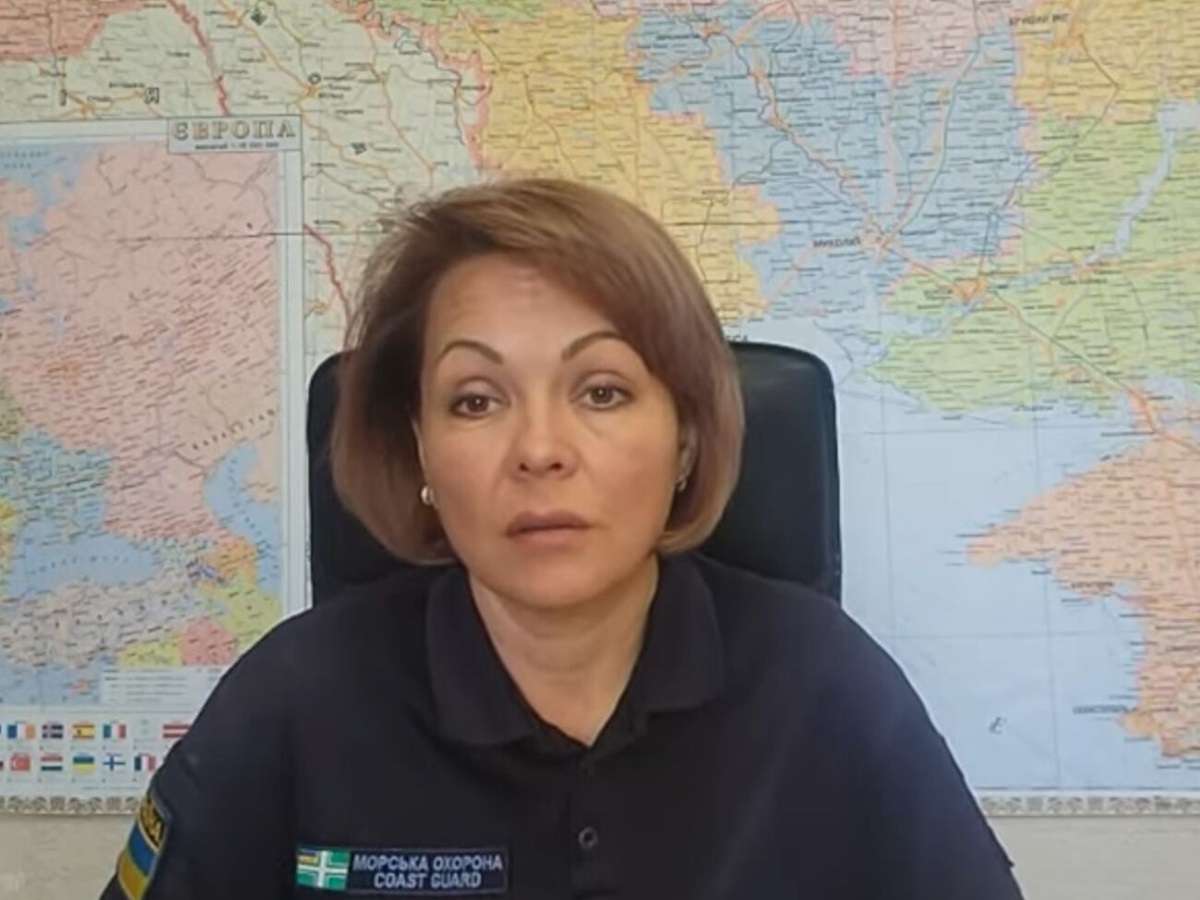 Ворог на півдні сигналізує про перемовини: вони готові скласти зброю, – Гуменюк Ворог на півдні сигналізує про перемовини: вони готові скласти зброю, – Гуменюк
