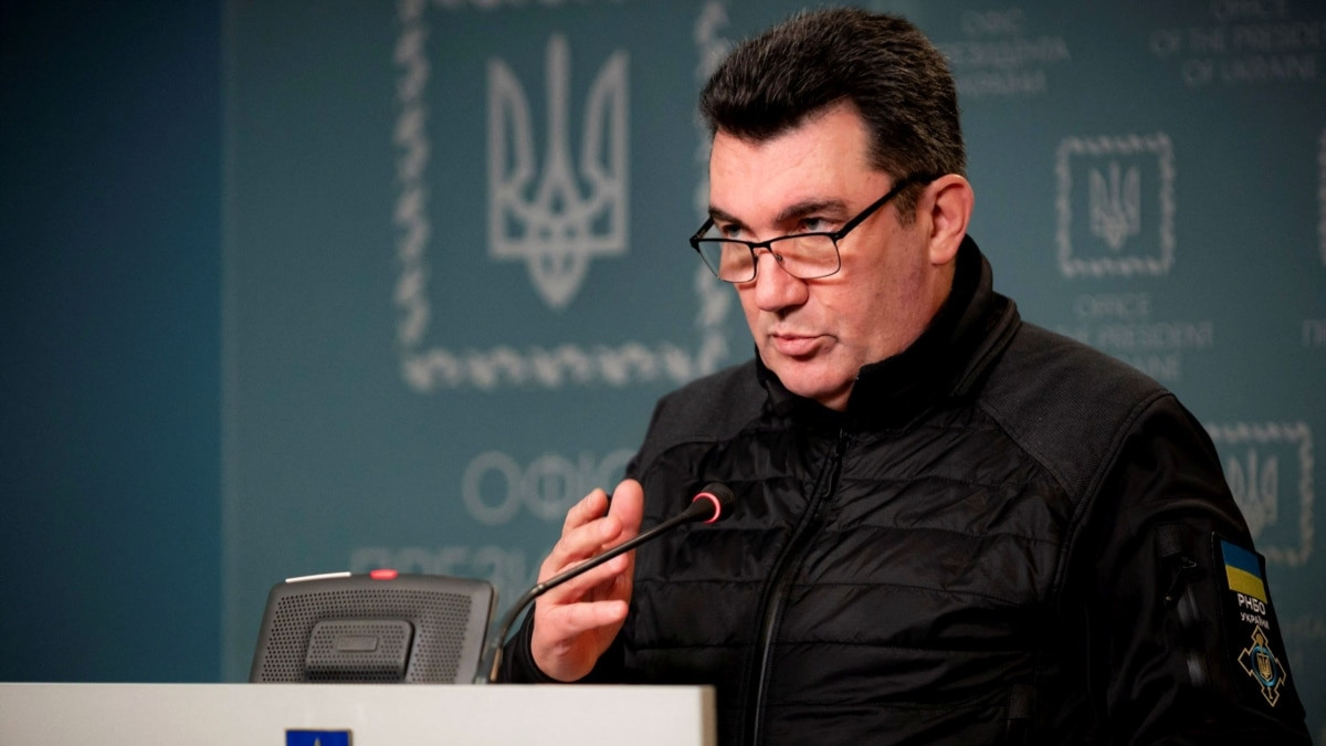 Секретар РНБО анонсував "фундаментальні рішення" для України на терміновому засіданні