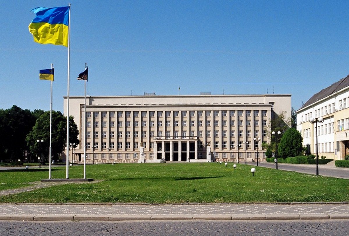 Залучені всі необхідні служби: в ОДА звернулись до закарпатців Залучені всі необхідні служби: в ОДА звернулись до закарпатців