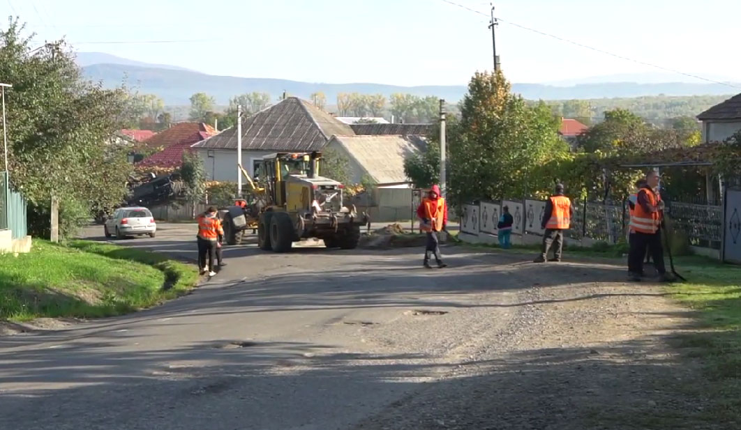 У 14 селах Мукачівської громади відремонтують під’їзні та центральні дороги