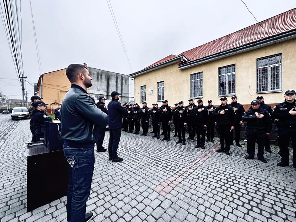 У Мукачеві базуватимуться понад 100 патрульних поліцейських