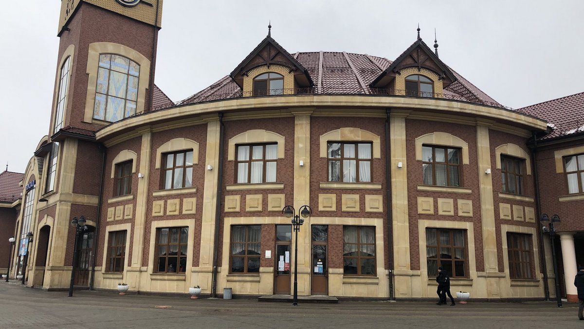 Поліція не знайшла вибухівку на вокзалі в Ужгороді