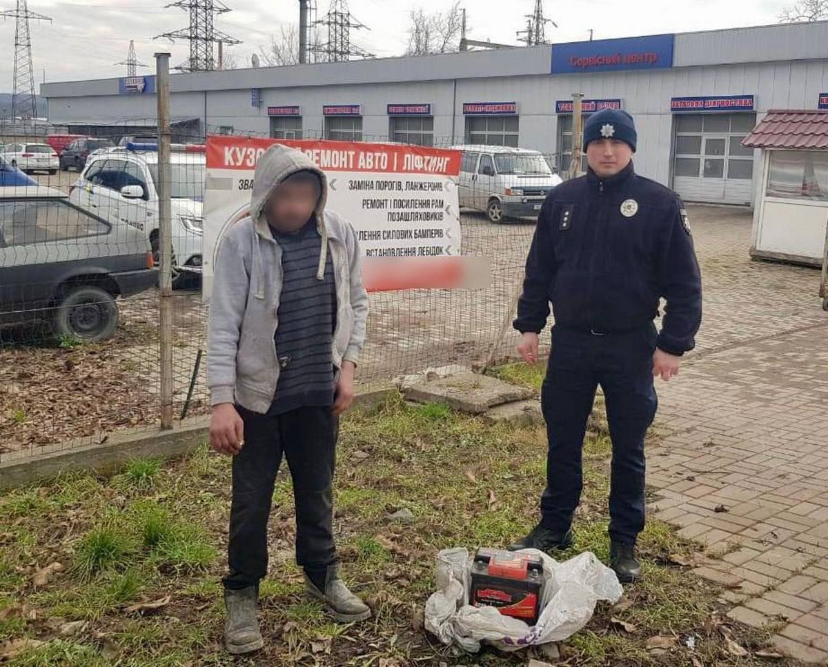 У Мукачеві обікрали автомайстерню У Мукачеві обікрали автомайстерню