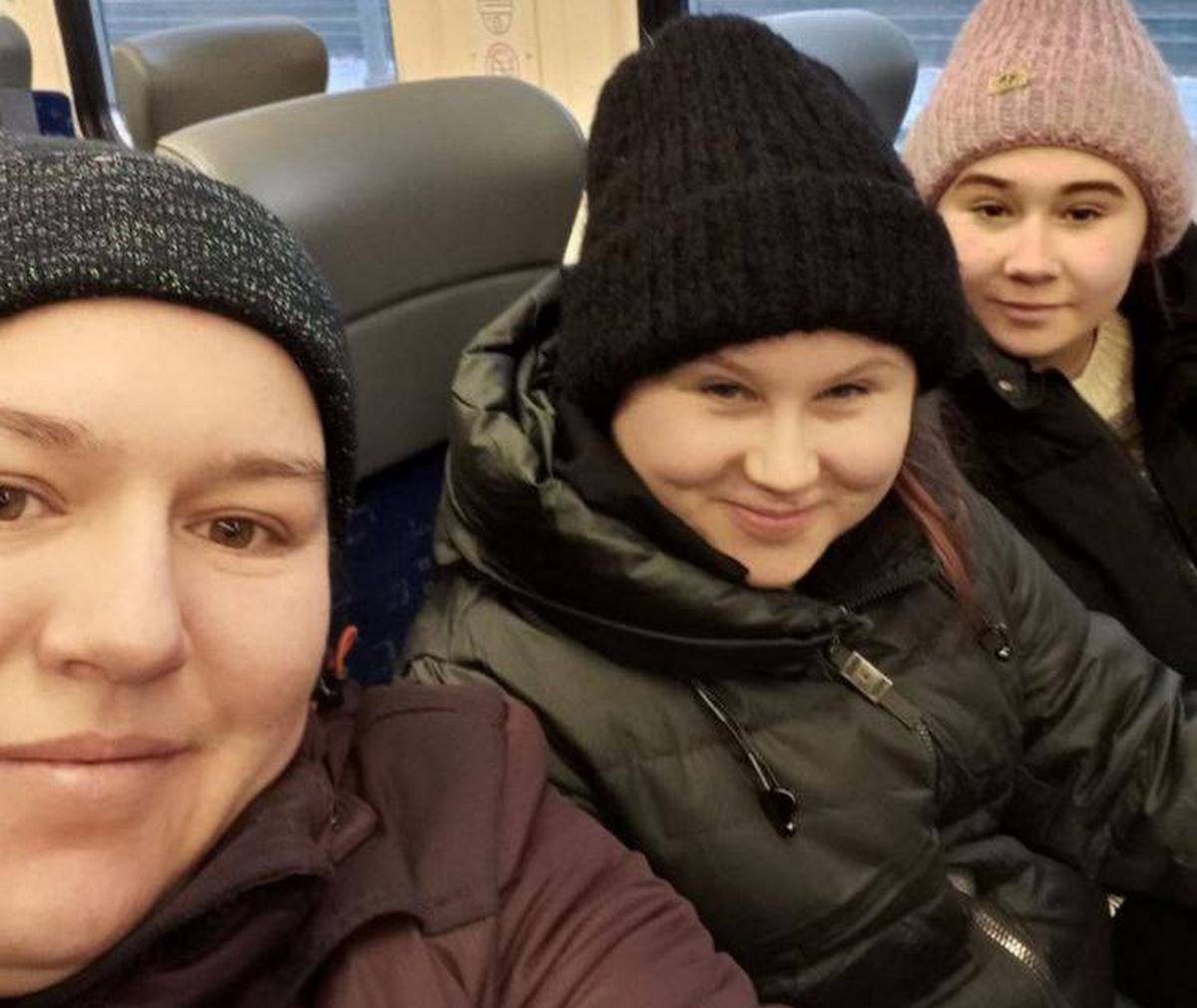 В Україну повернули двох дівчаток, які були незаконно депортовані до росії