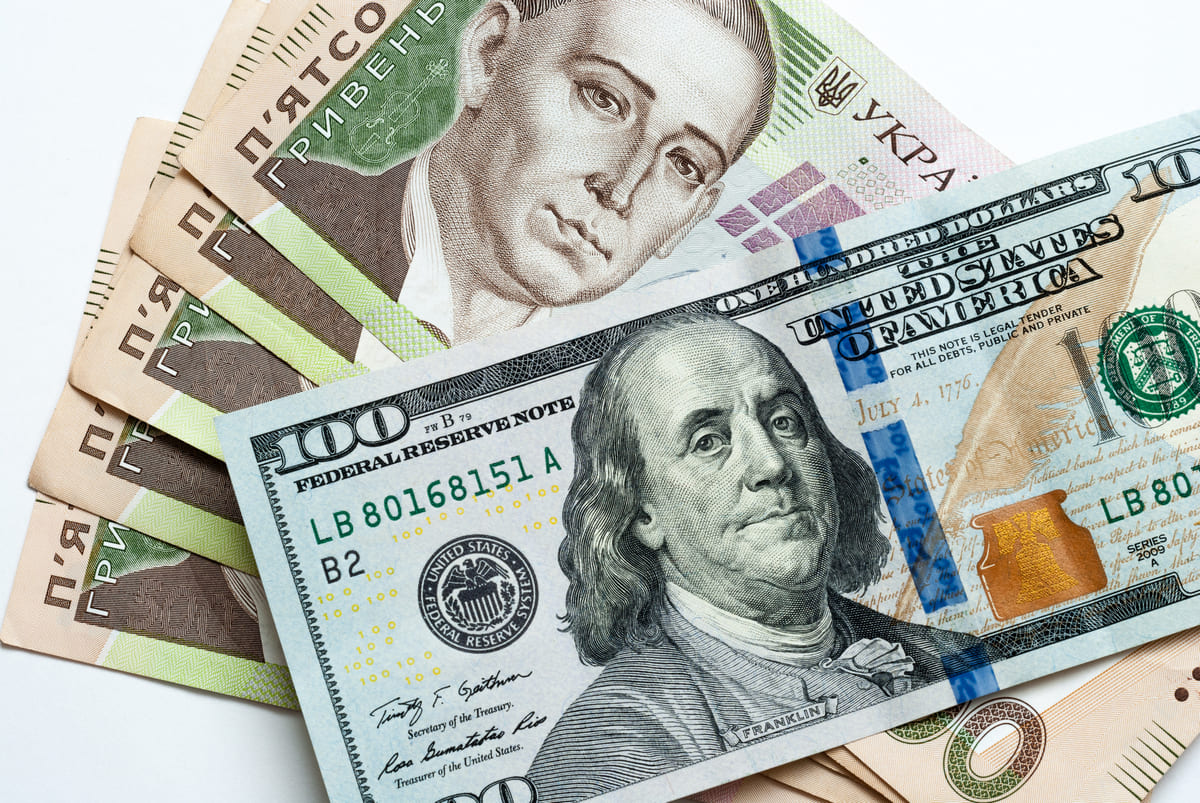 Долар по 30 гривень: чи може курс повернутись на довоєнний рівень