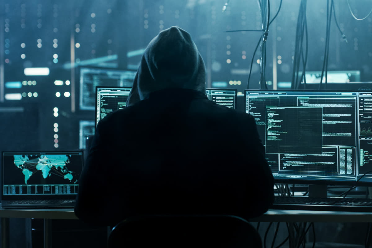 Хакери рф намагаються отримати доступ до комп’ютерів українців, – Держспецзв’язку