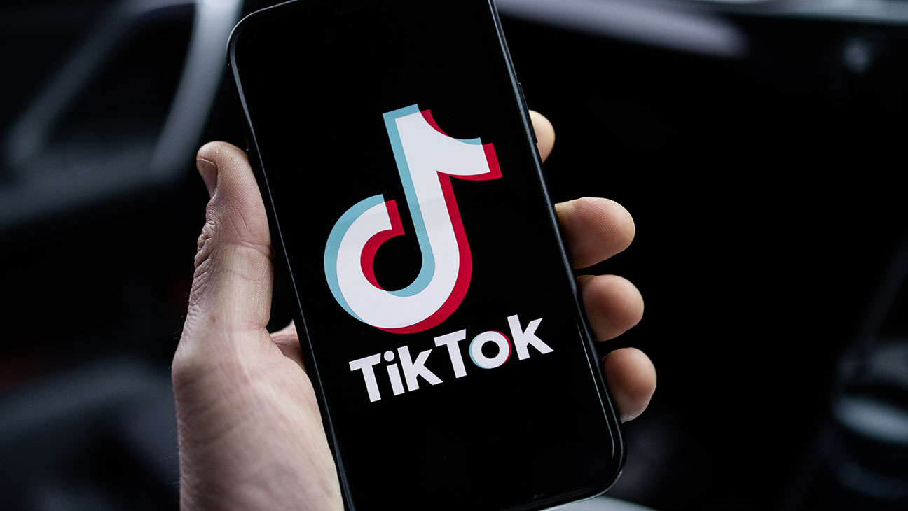 Федоров відповів, чи планують в Україні закрити чи обмежити TikTok