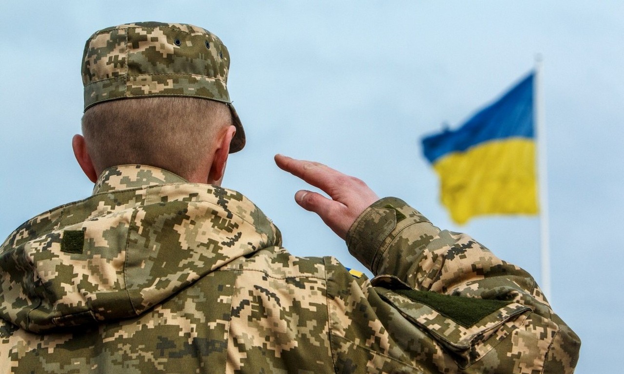 Воєнкомів відправлятимуть на фронт: українцям розповіли про зміни