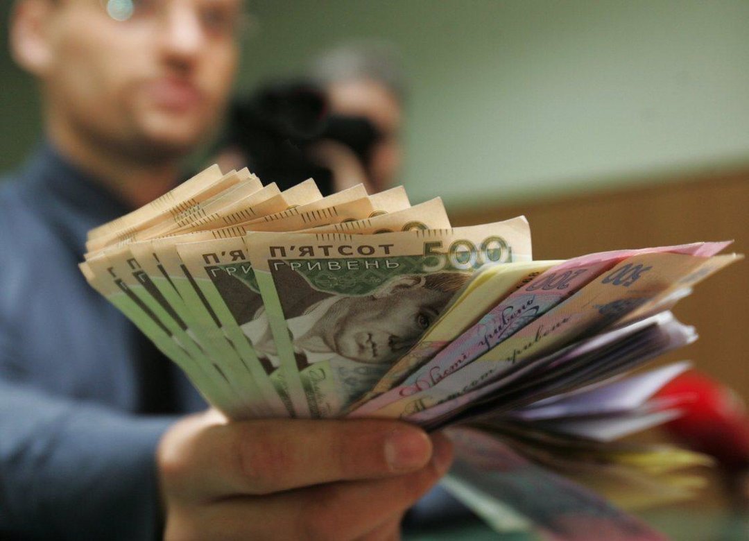 Деяким українцям додадуть 1200 гривень Деяким українцям додадуть 1200 гривень