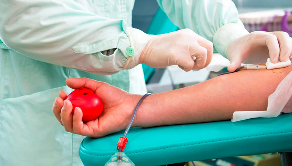 Кров усіх груп резус-мінус потребує Закарпатська станція переливання крові