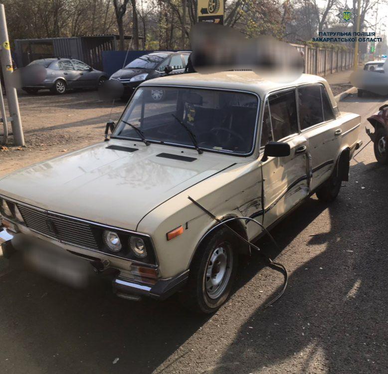 ДТП на вулиці Шумній в Ужгороді ДТП на вулиці Шумній в Ужгороді