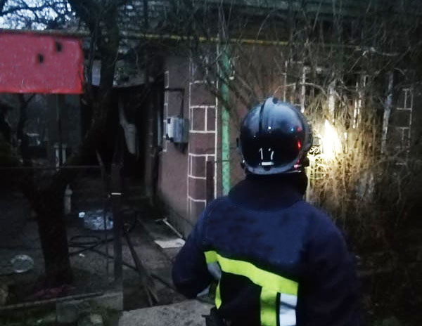 У Мукачеві під час пожежі врятували чоловіка