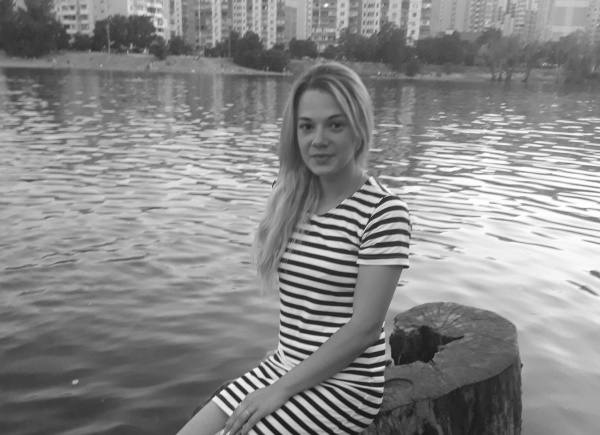 Опубліковано фото молодої жінки, яка загинула в ДТП у Ганьковиці