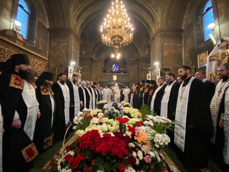 У Мукачеві поховали почесну настоятельницю Свято-Миколаївського жіночого монастиря