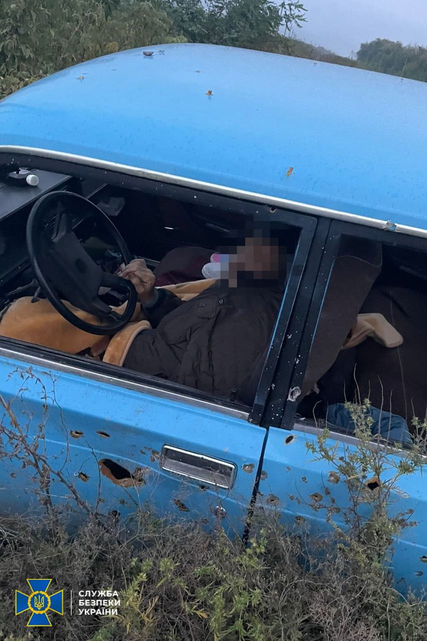 На Харківщині виявили обстріляну росіянами автомобільну колону. Вбито 10 дітей На Харківщині виявили обстріляну росіянами автомобільну колону. Вбито 10 дітей